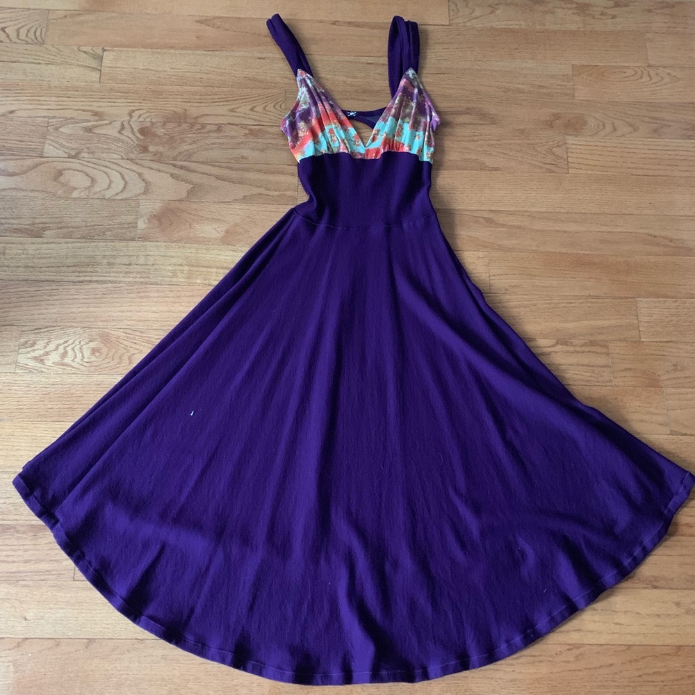 SPRING CHIC DRESS - Picture 5 of 5